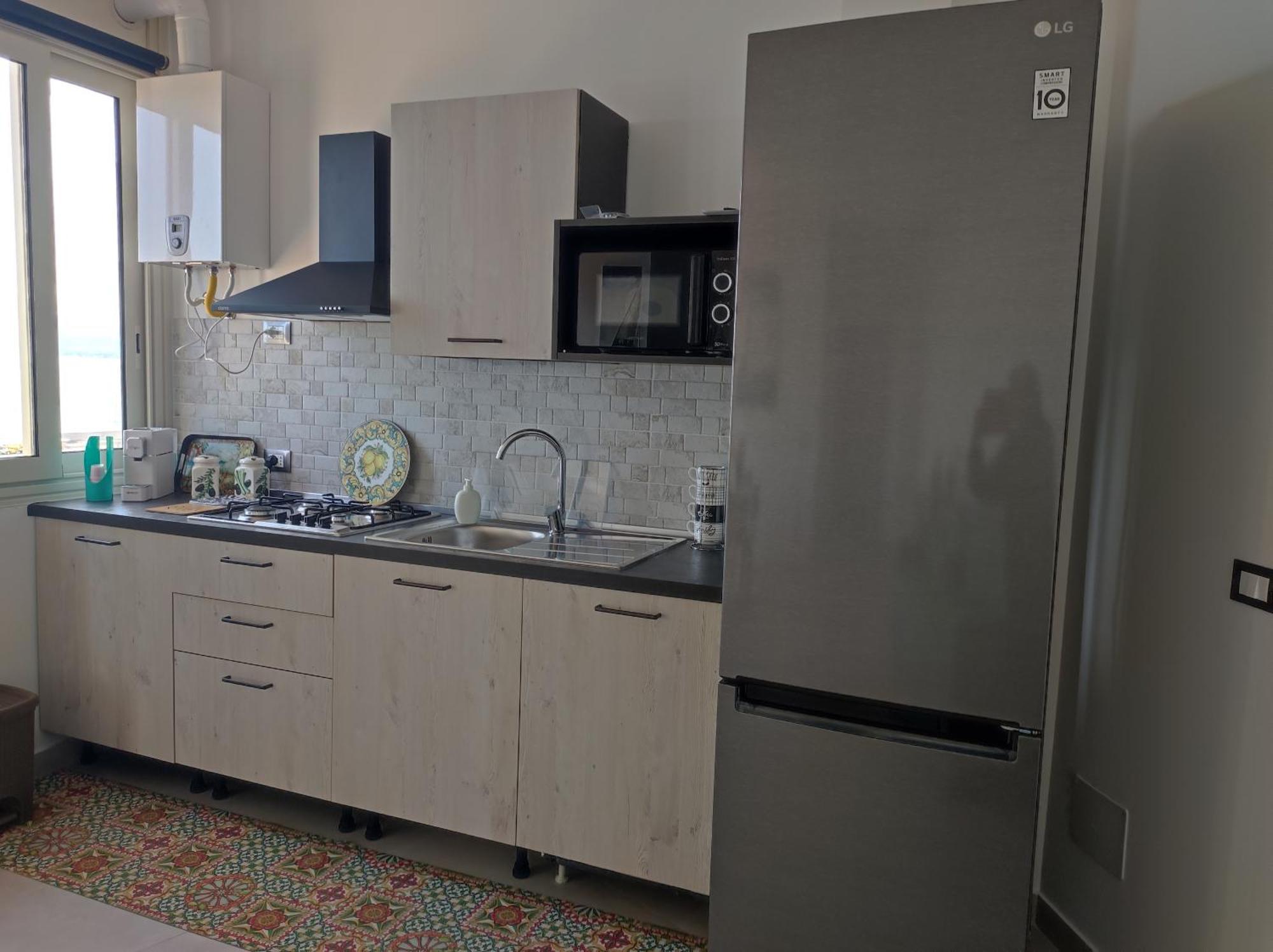 Rineddahouse Arenella - Vista Mare Panoramica A Palermo Con Parcheggio Privato Appartement Buitenkant foto